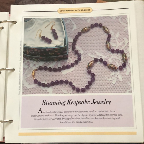 🌼Vintage🌼Two Full Binders of Crafting from Family Circle Weekend Craft Club🌺 - Picture 11 of 12